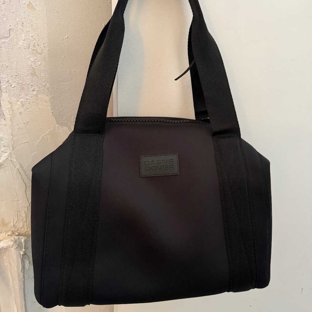 Dagne Dover Landon Neoprene Medium in Black